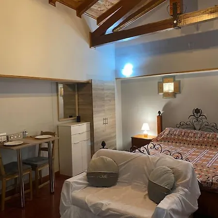 Holiday home Wooden Interior In Village Krini. *